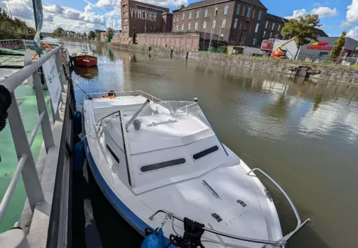Leisue Boat in Belgium
